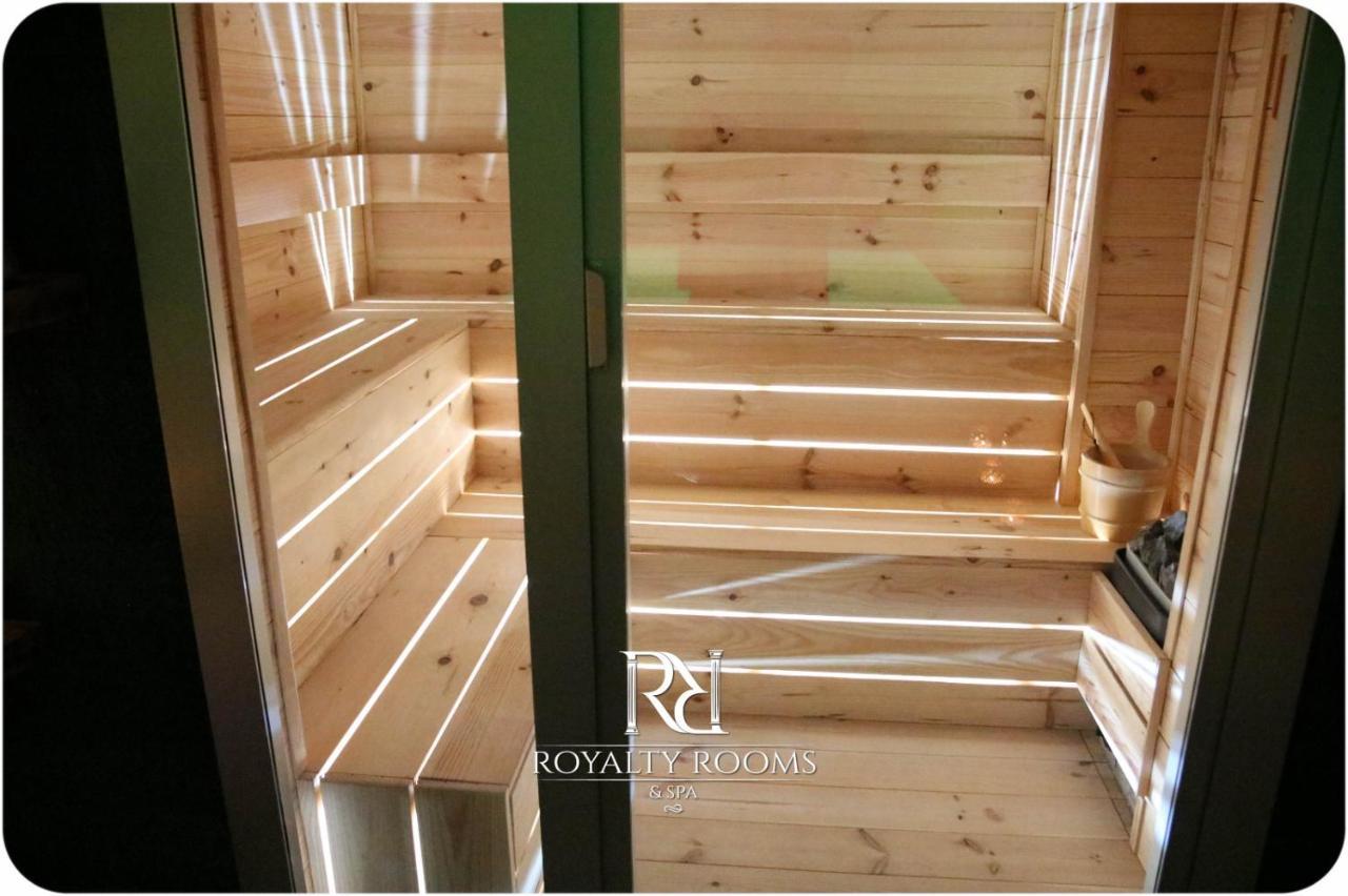 Royalty Rooms & Spa Neapol Exteriér fotografie