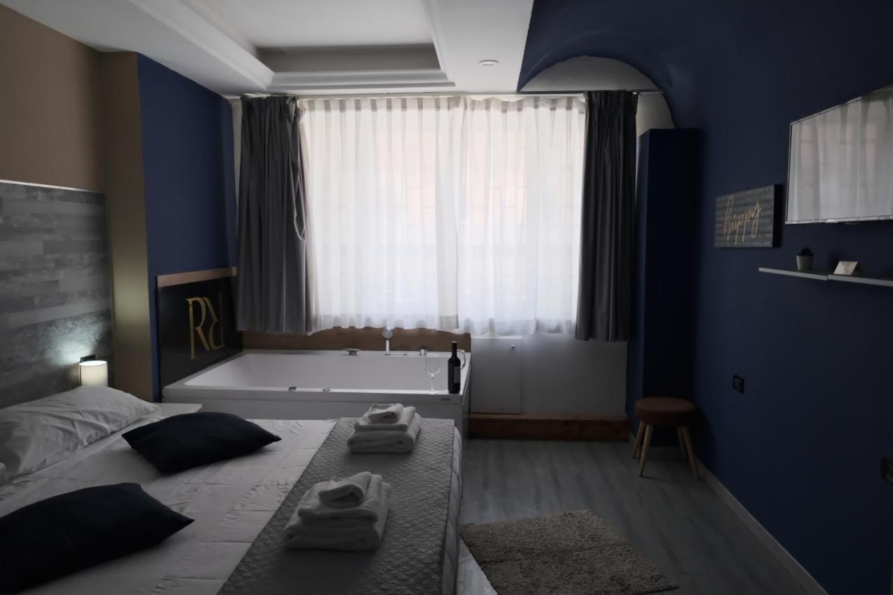 Royalty Rooms & Spa Neapol Exteriér fotografie