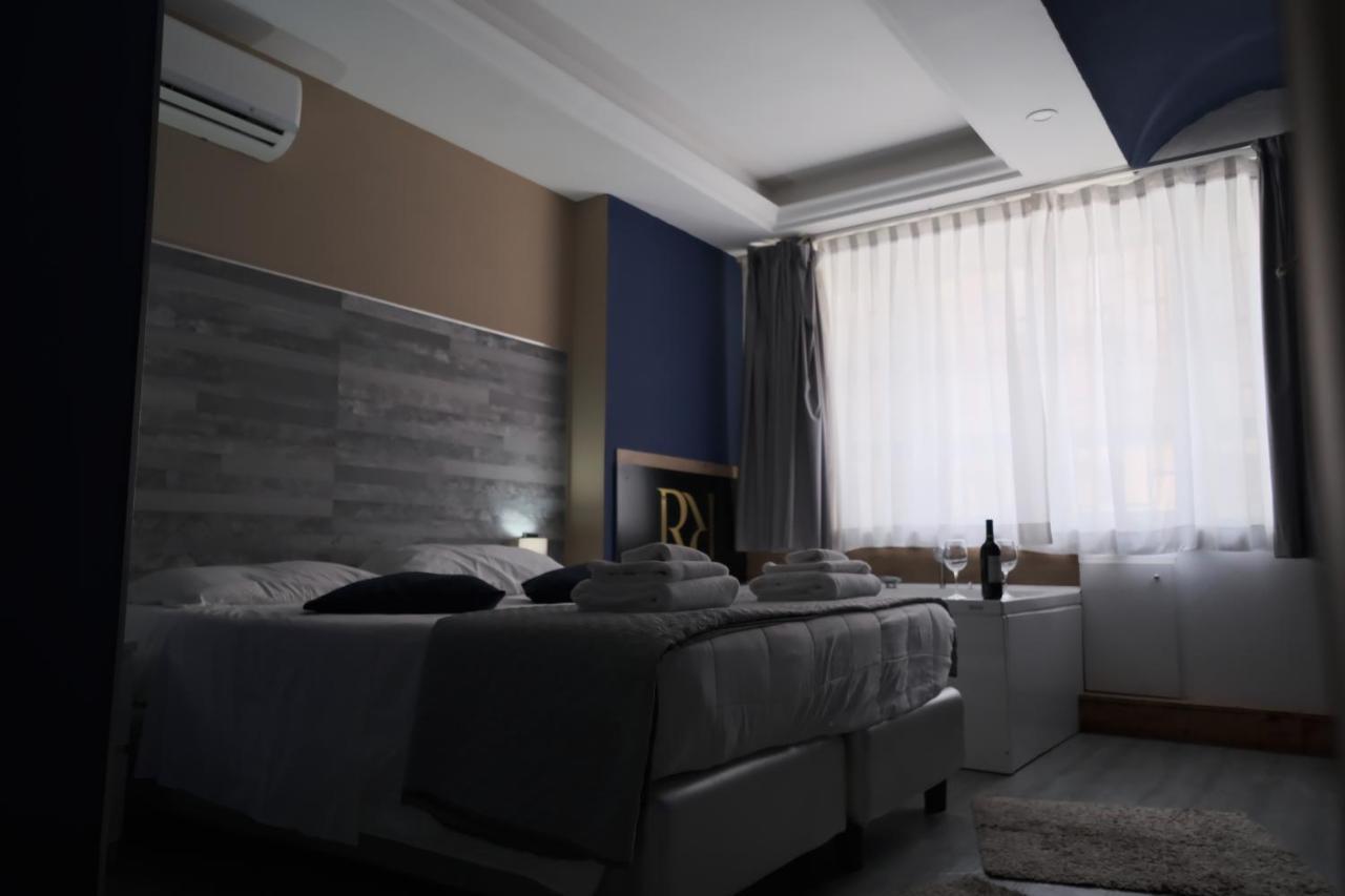Royalty Rooms & Spa Neapol Exteriér fotografie