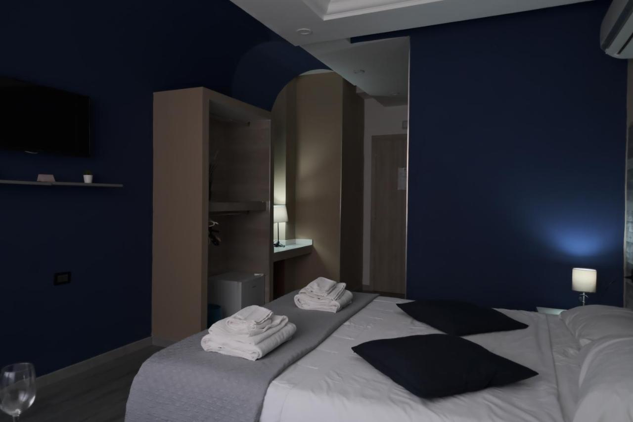 Royalty Rooms & Spa Neapol Exteriér fotografie