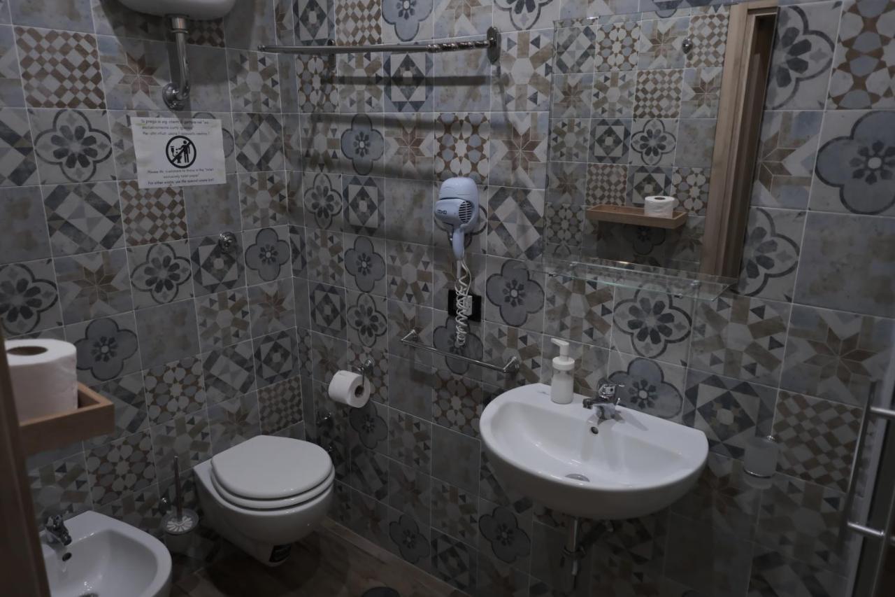 Royalty Rooms & Spa Neapol Exteriér fotografie