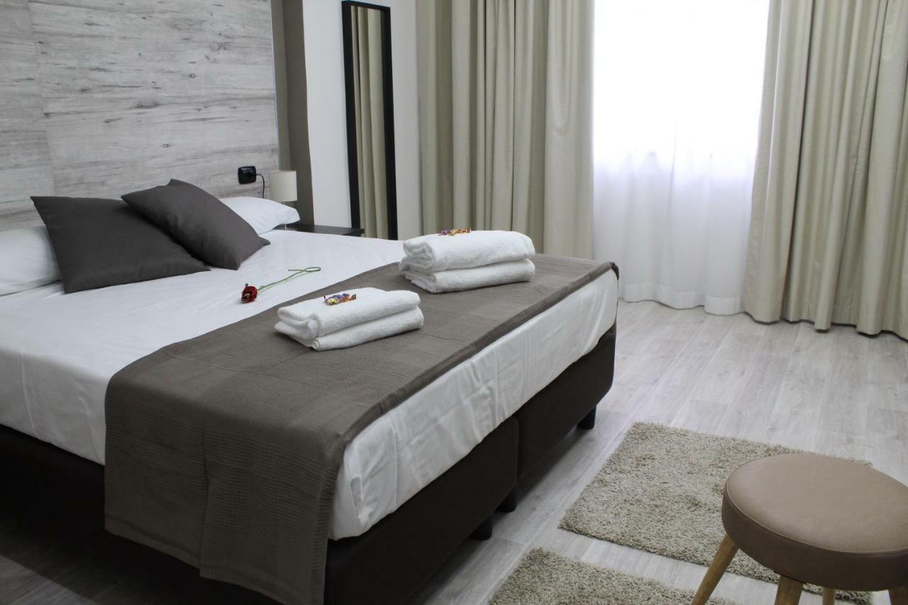 Royalty Rooms & Spa Neapol Exteriér fotografie