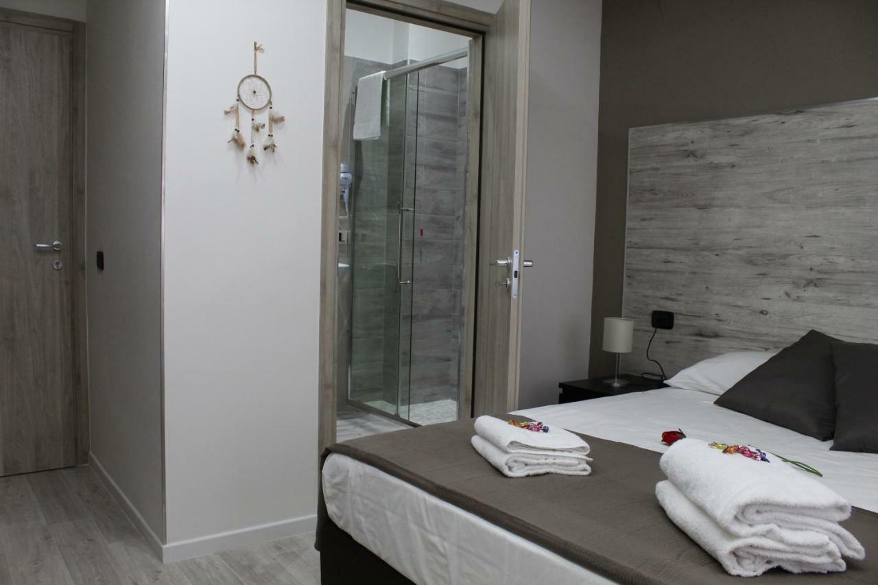 Royalty Rooms & Spa Neapol Exteriér fotografie